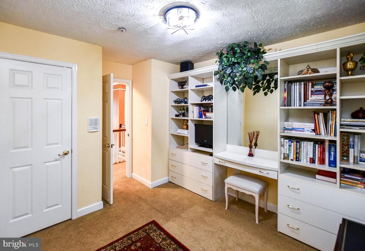11406 Canterbury Court photo 40