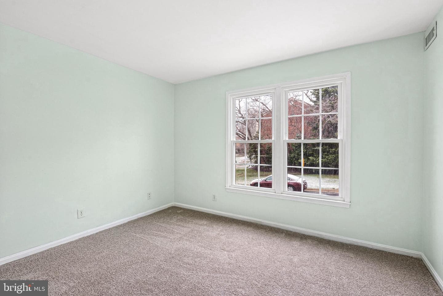 6024 Westchester Park Drive #202 photo 16