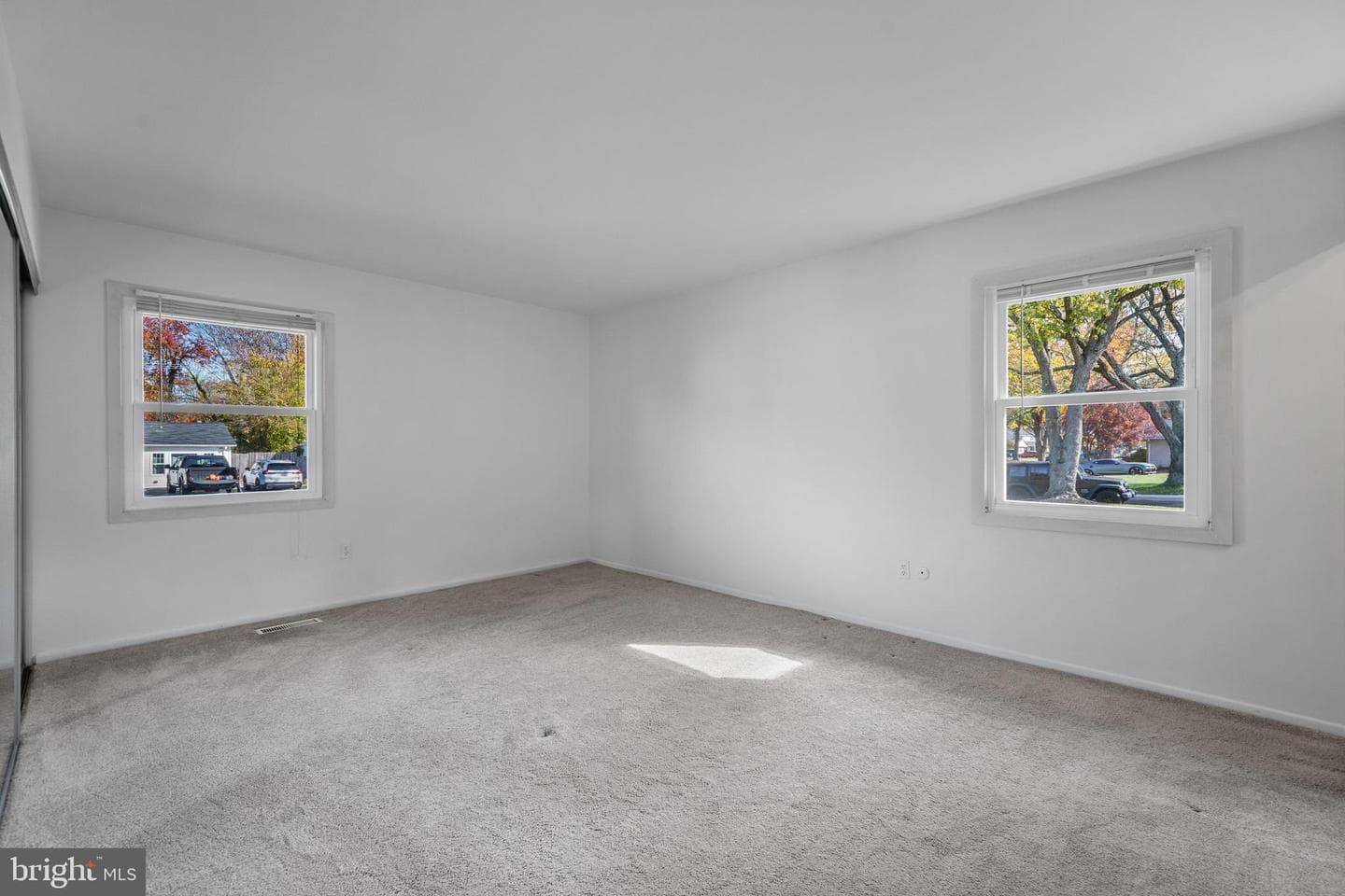 12419 Kensington Lane photo 17