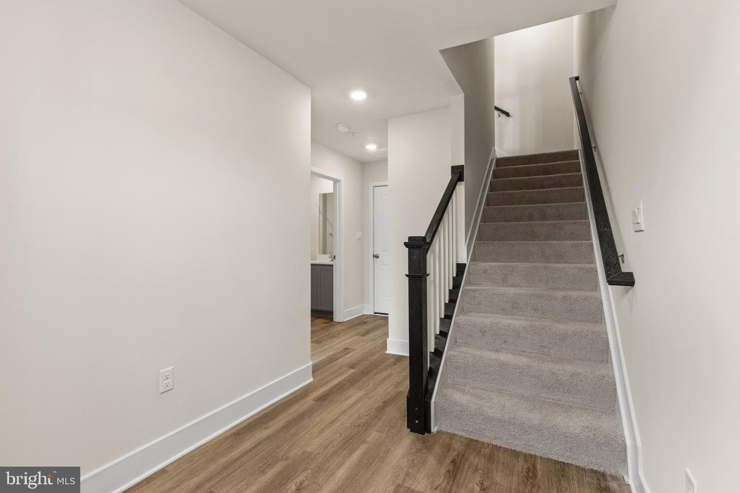 5228 Dry Creek Lane photo 3