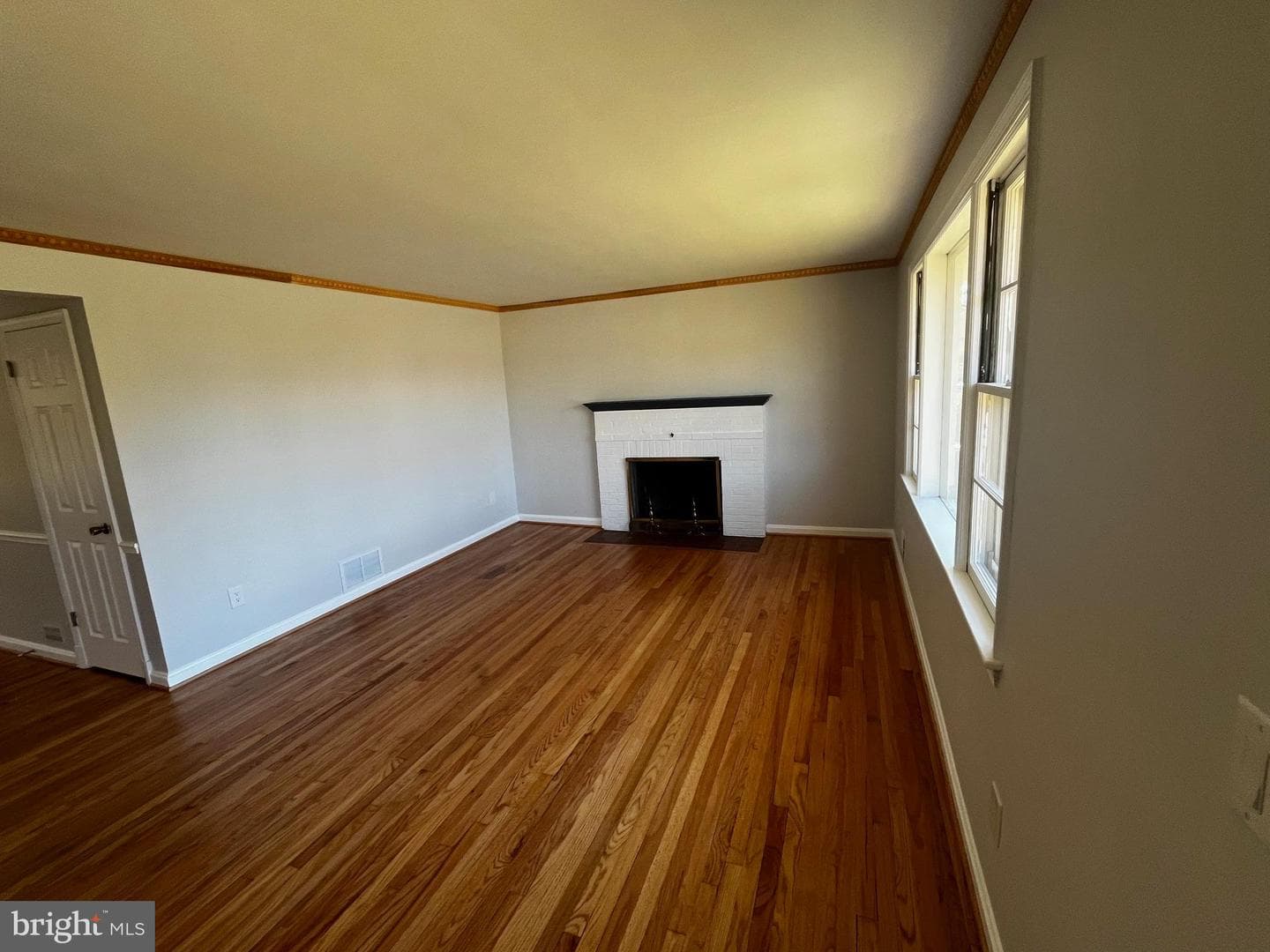 3208 Lassie Avenue photo 2