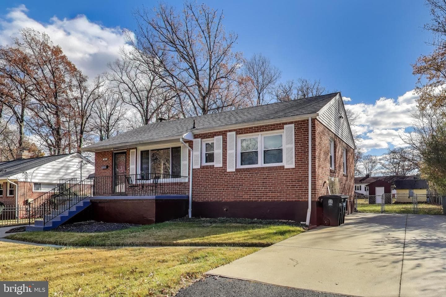 9413 Van Buren Street photo 2