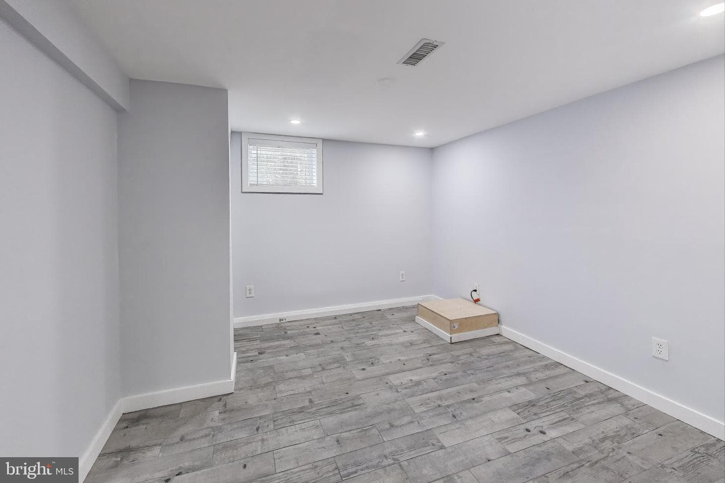 9413 Van Buren Street photo 24