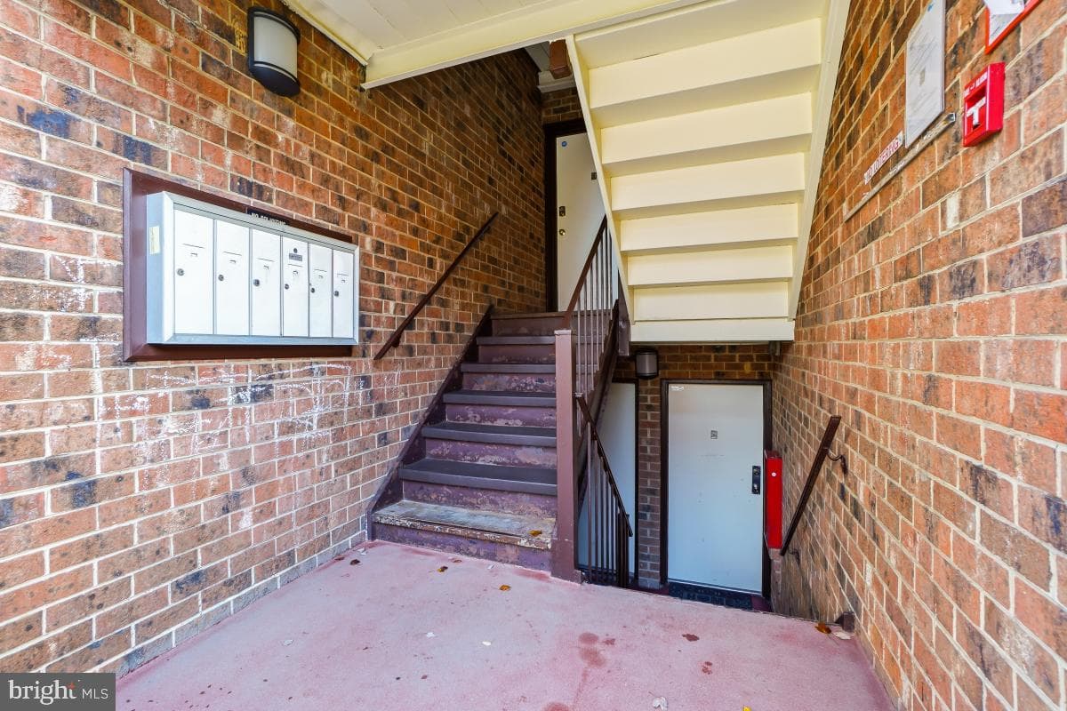 8475 Greenbelt Road photo 30