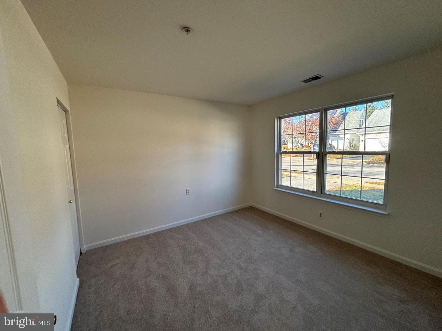 7403 Berryleaf Drive photo 5