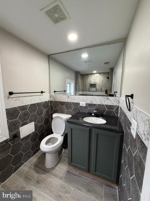 709 62nd Avenue photo 13