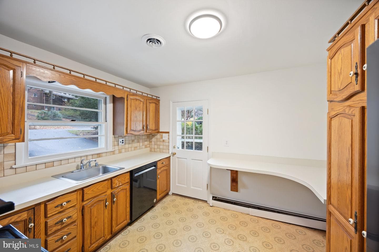 26 Lakeside Drive photo 12