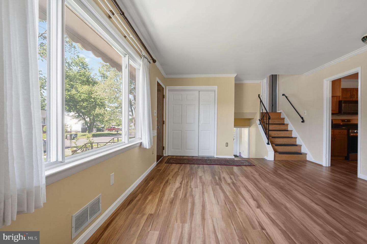 7507 Dover Lane photo 7