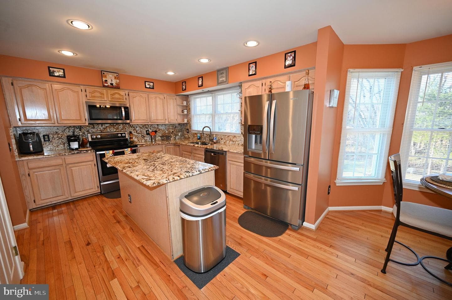 7729 Castle Rock Drive photo 10