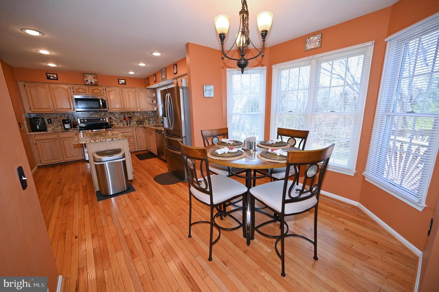 7729 Castle Rock Drive photo 11