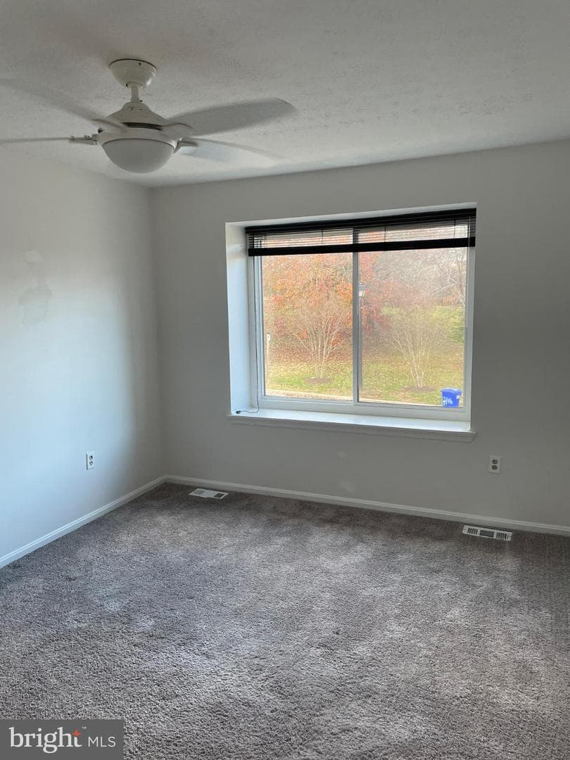 7105 Split Rail Lane photo 10