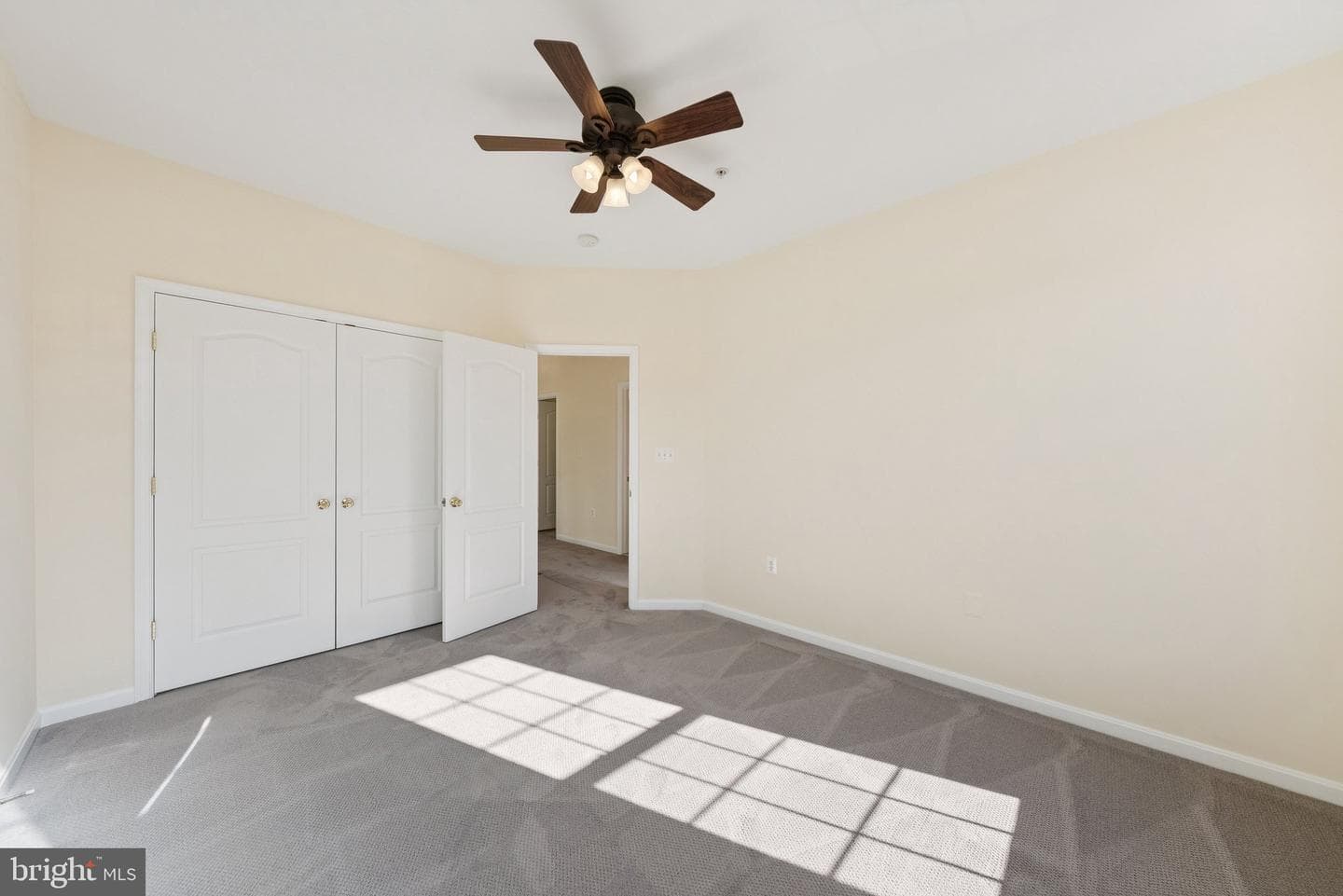 4233 Talmadge Circle photo 17
