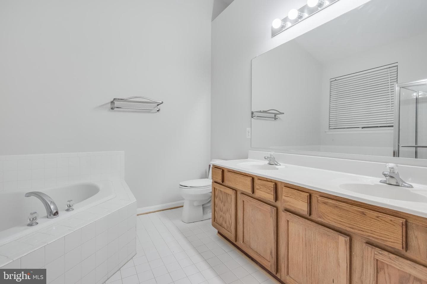 5711 Lanier Avenue photo 32