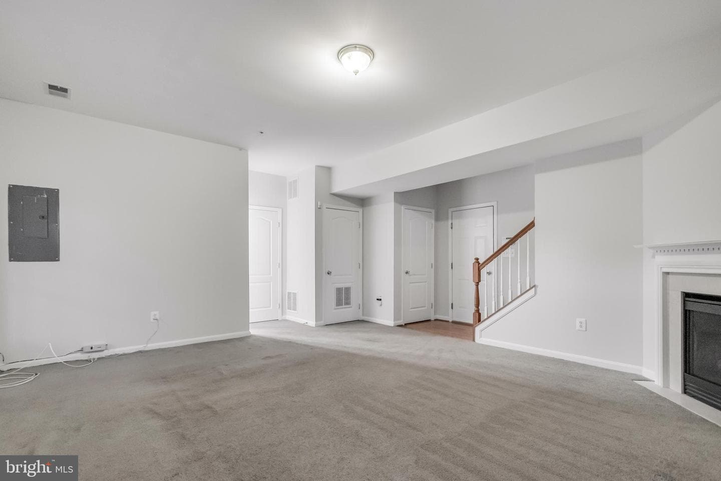 5711 Lanier Avenue photo 8