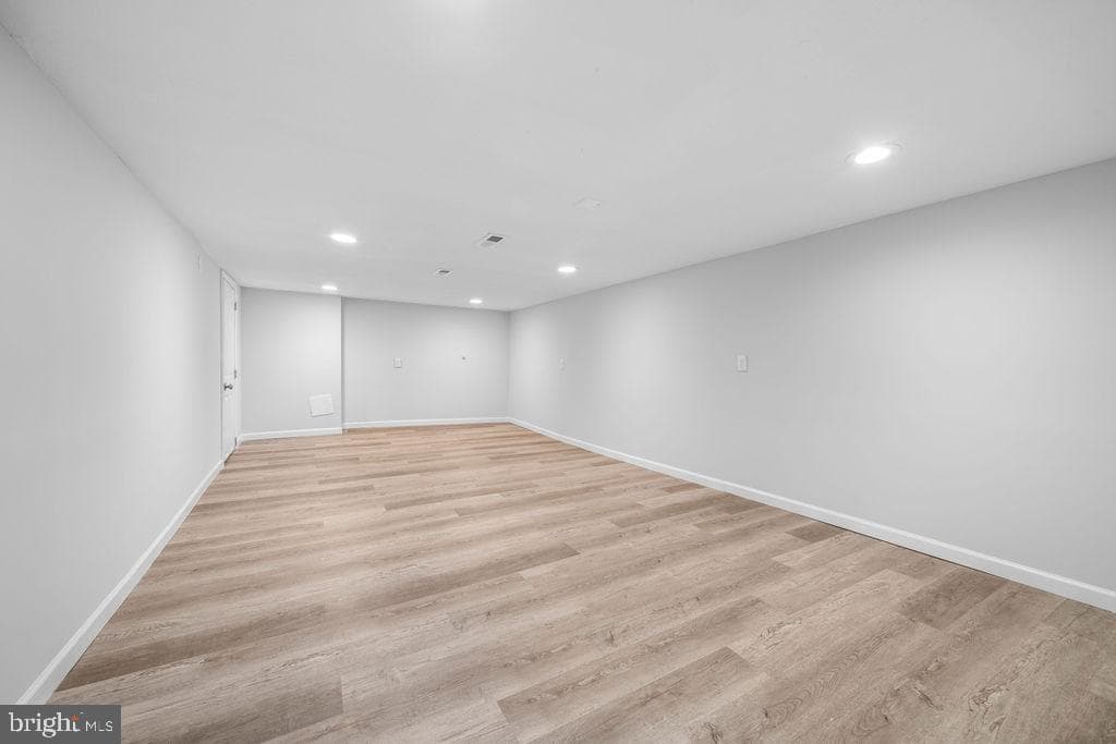 4212 Kennedy Street photo 21
