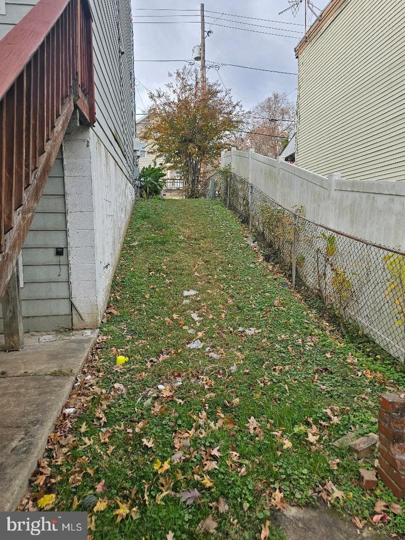 5919 Crown Street photo 18