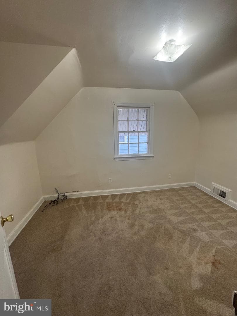 5444 Varnum Street photo 27