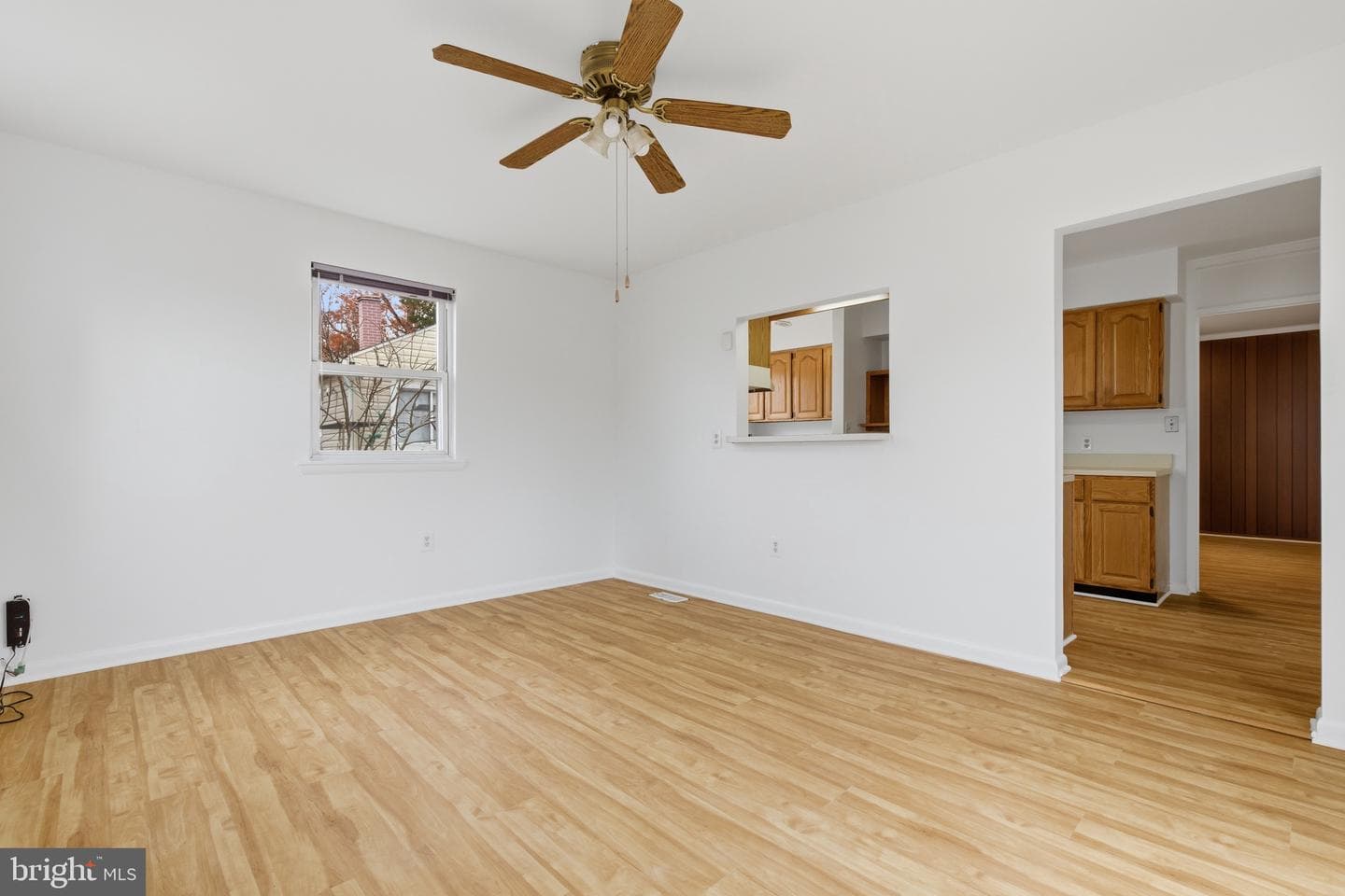 1004 Marton Street photo 12