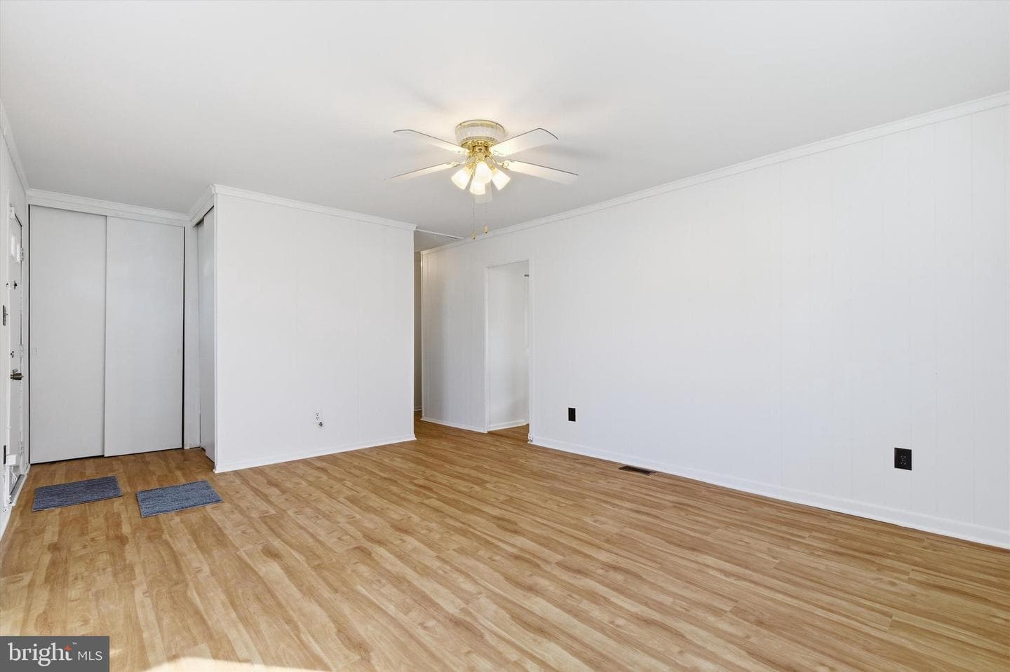 1004 Marton Street photo 6