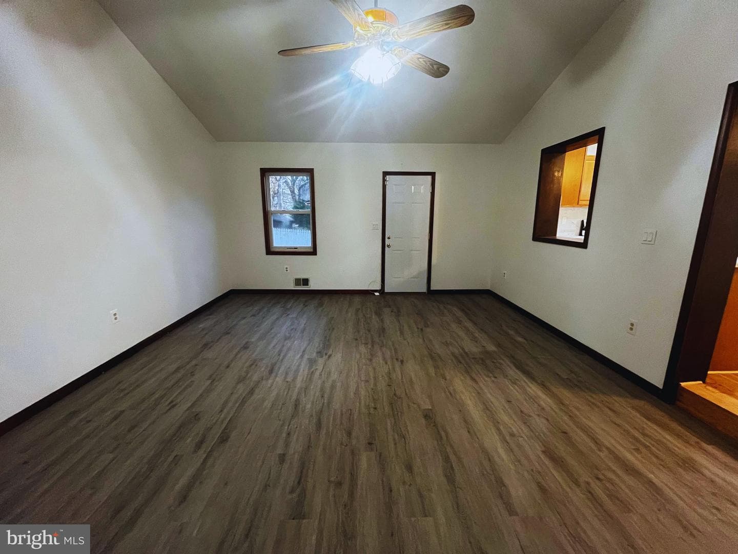 6913 Canyon Drive photo 12