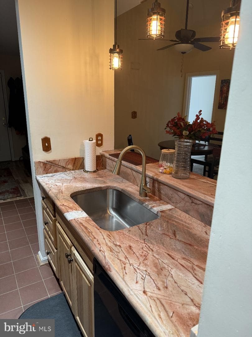 9709 Lake Pointe Court #301 photo 13