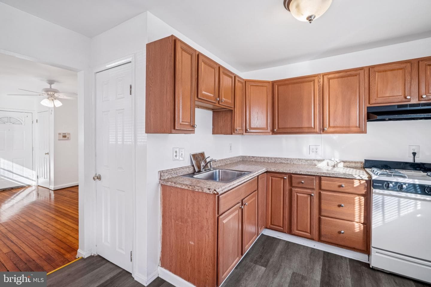 4317 Lawrence Street photo 8
