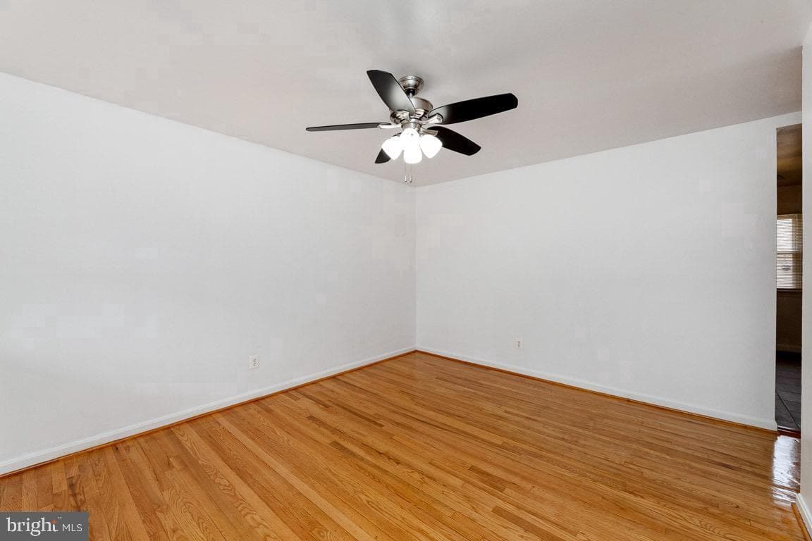 8110 Phelps Place photo 12