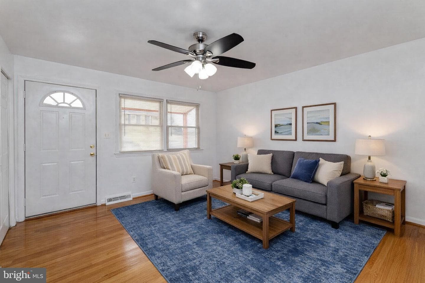 8110 Phelps Place photo 2