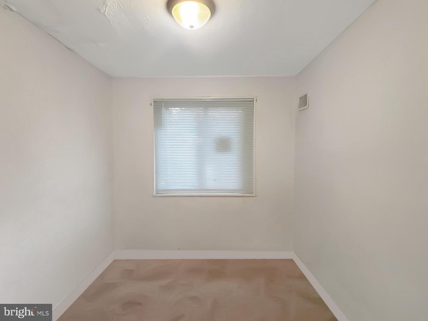 610 Hampton Drive photo 9