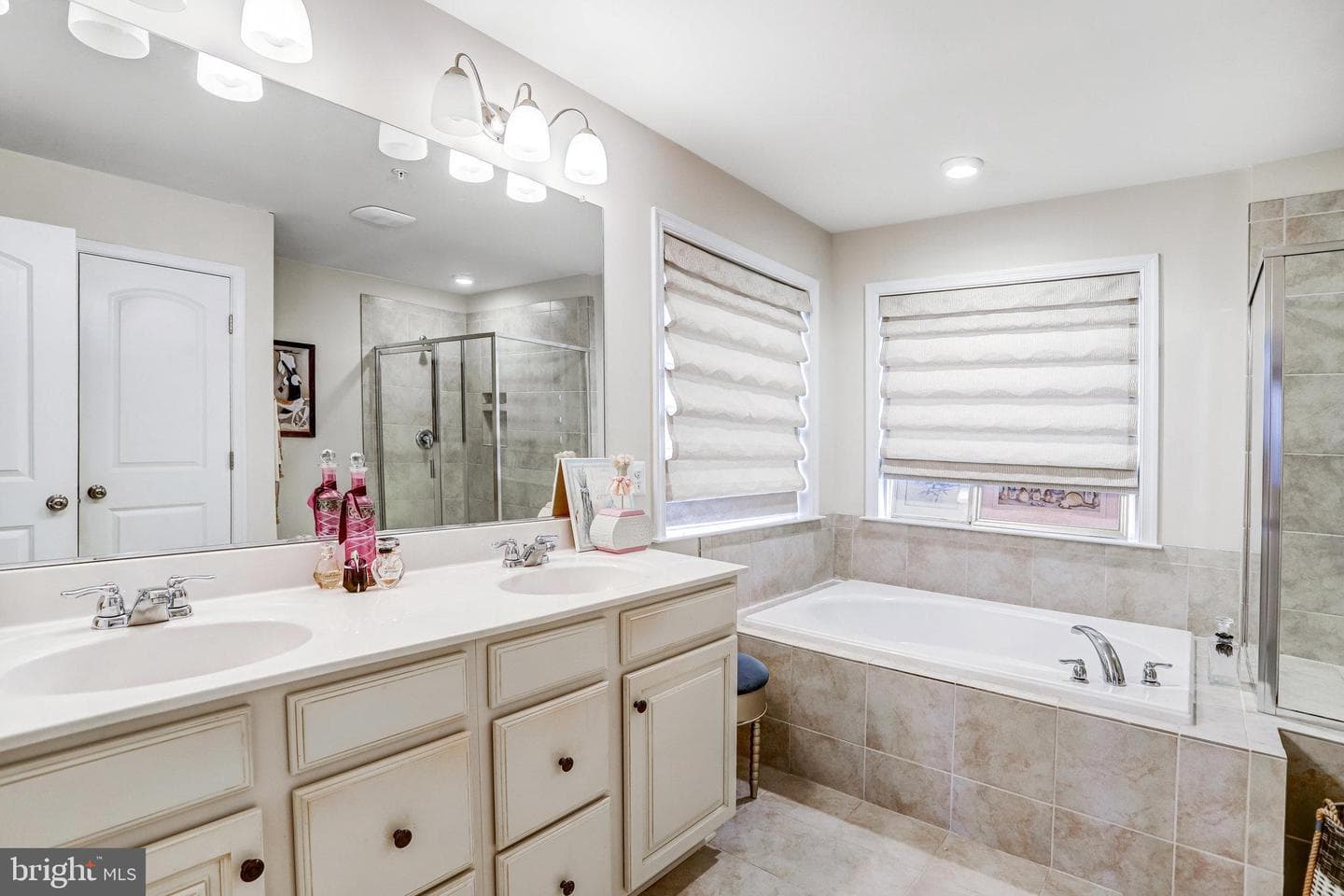 2706 Sir Michael Place photo 18