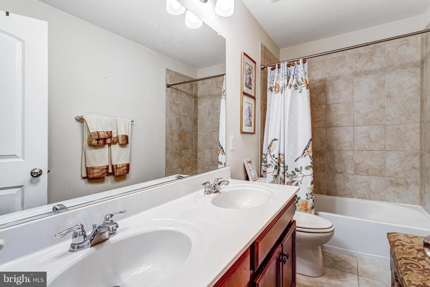 2706 Sir Michael Place photo 36