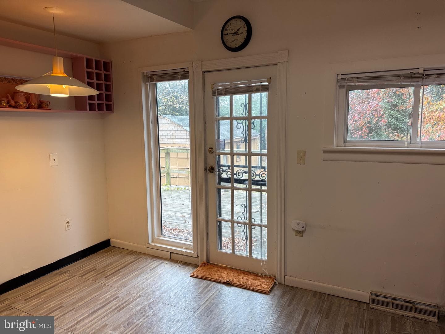 4803 Somerset Road photo 7