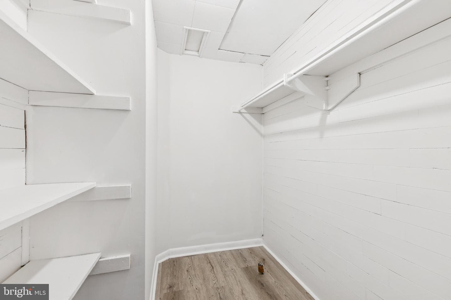 4704 Tamworth Court photo 18