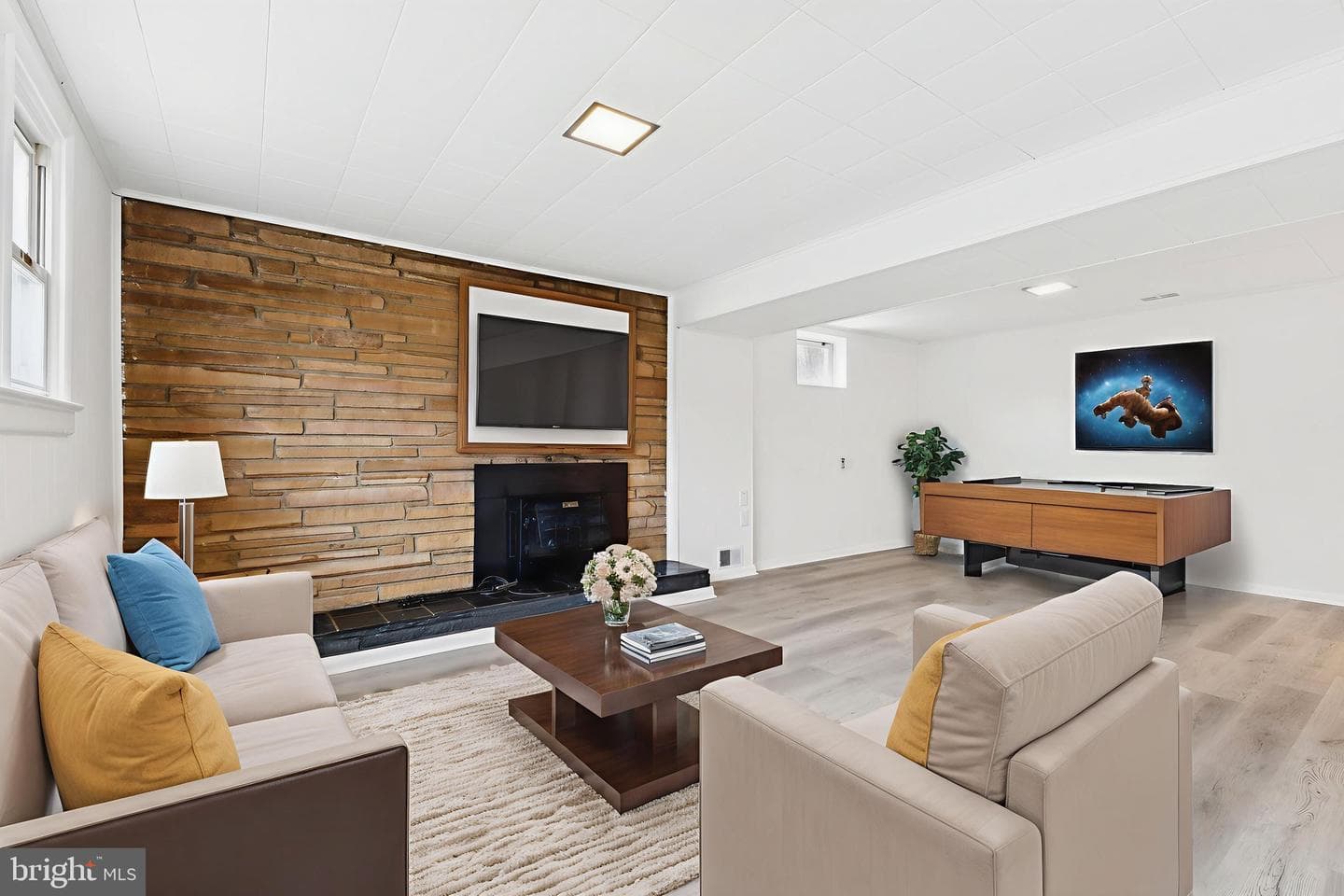 4704 Tamworth Court photo 3