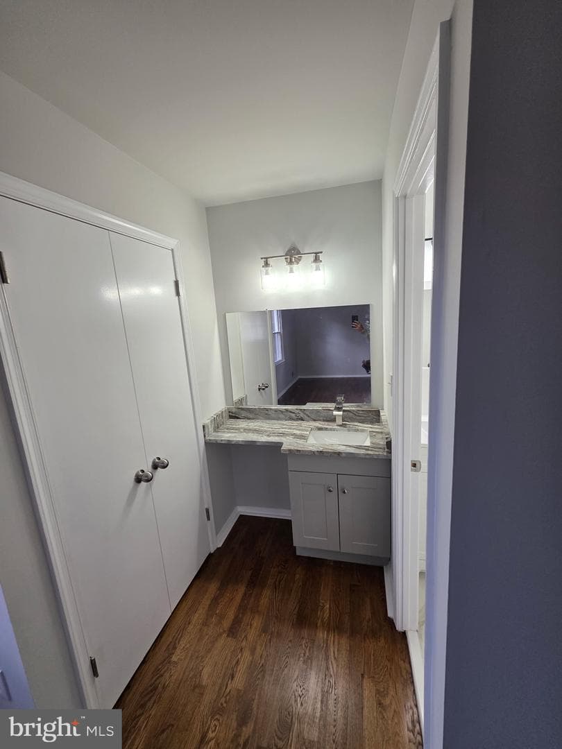 7005 Nightingale Terrace photo 13