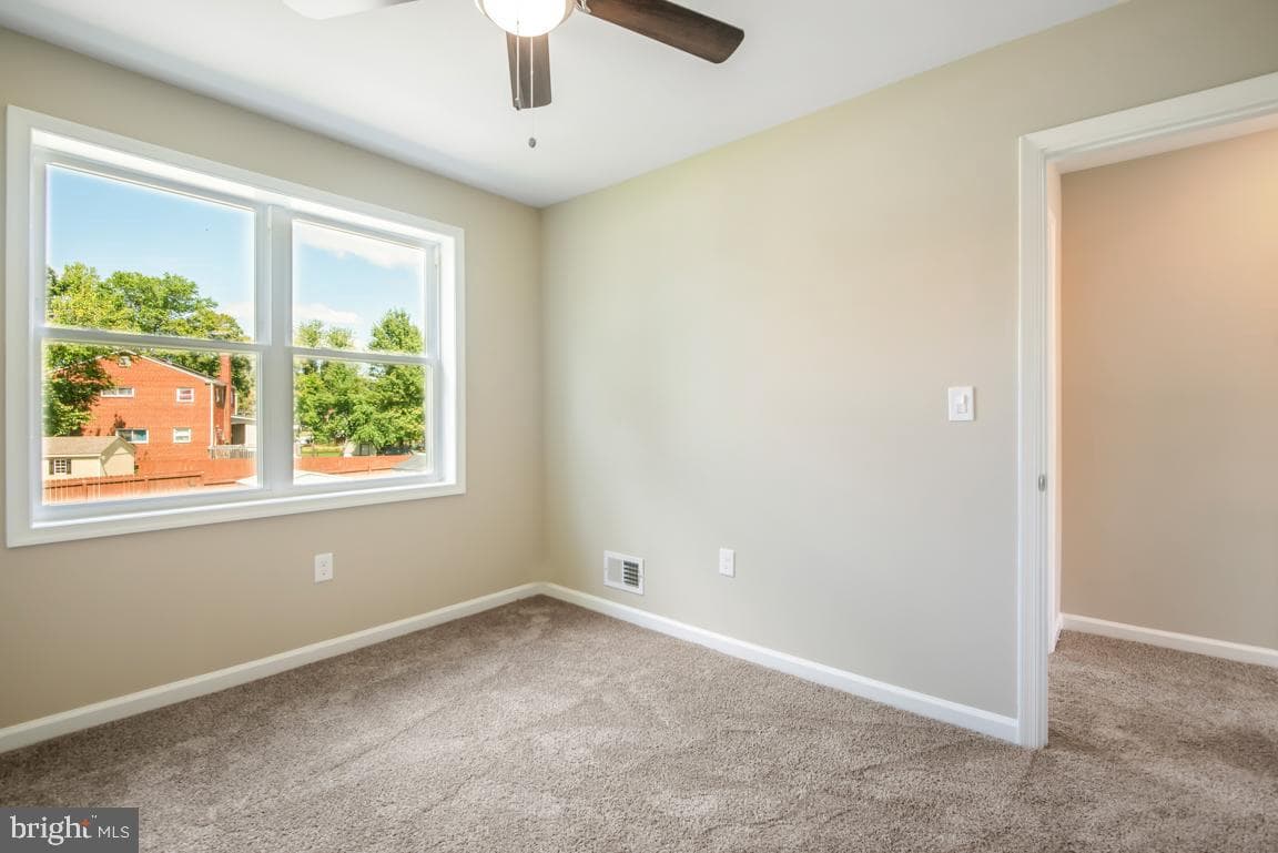 2412 Kenton Place photo 13