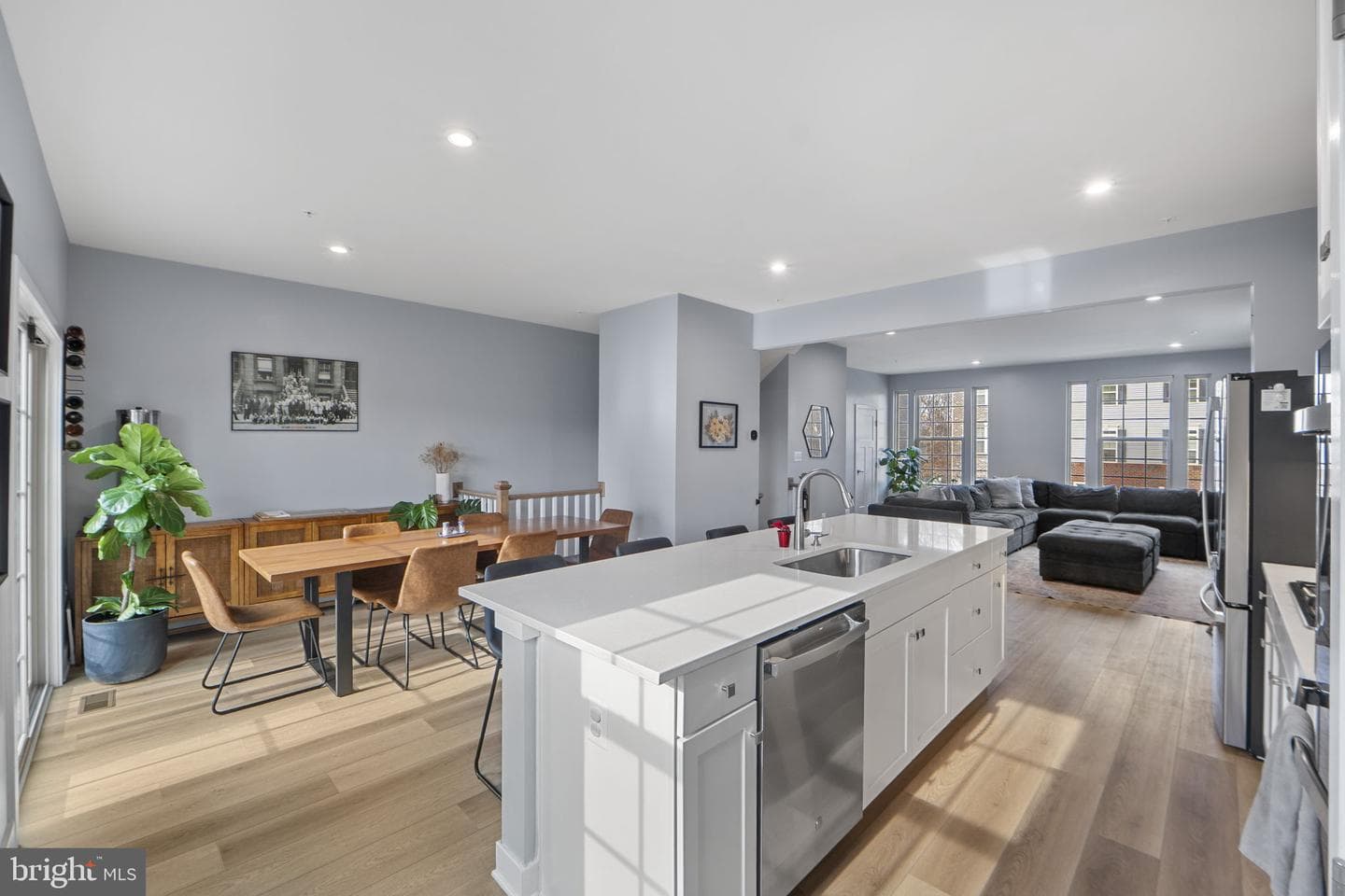8811 Sybil Lane photo 11