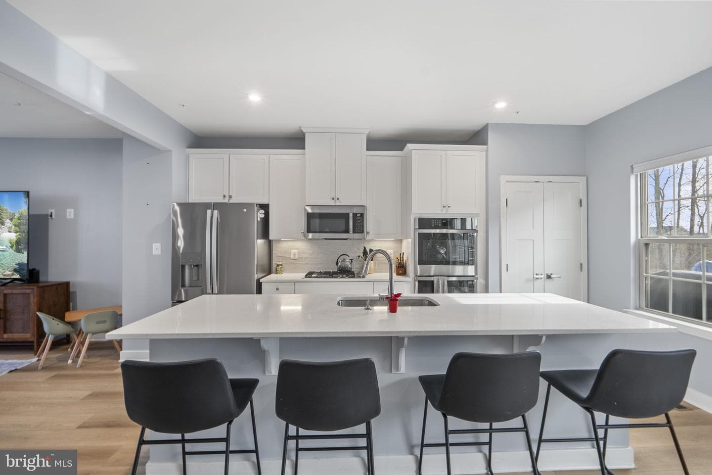 8811 Sybil Lane photo 6