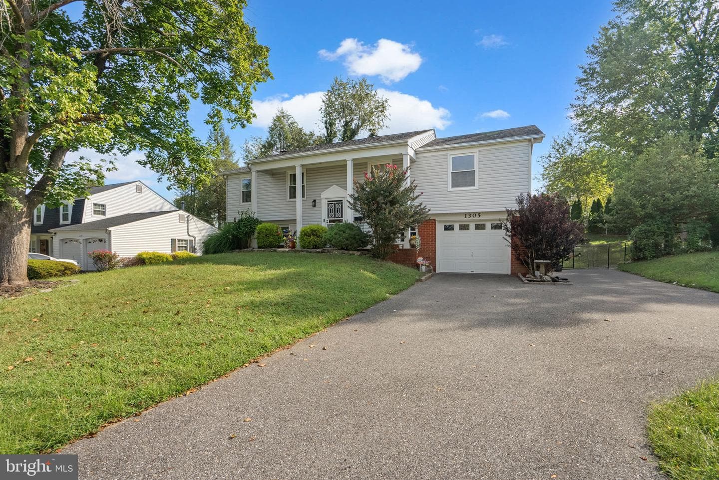 1305 Pennington Lane photo 3