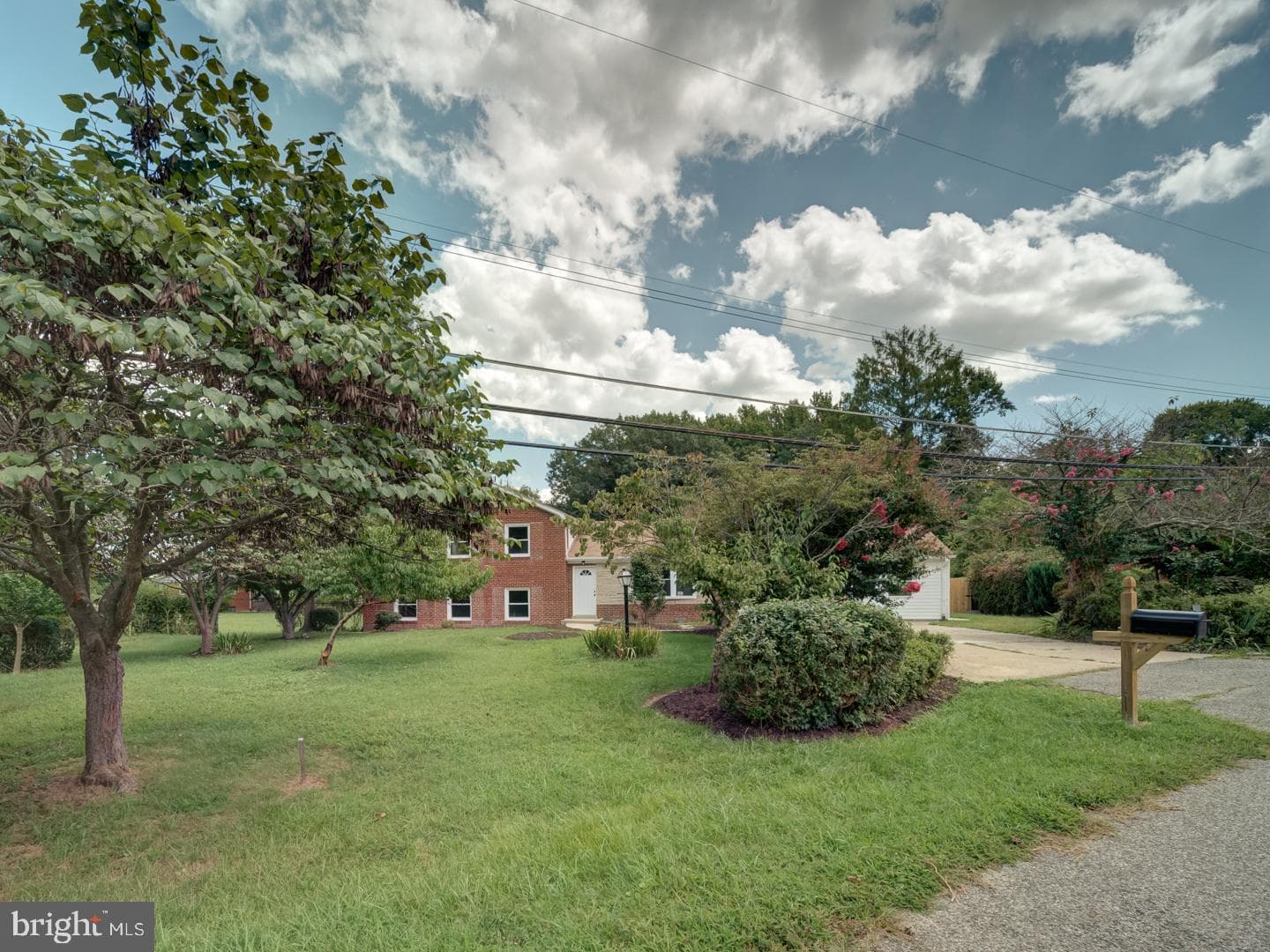 11800 Crestwood Avenue S photo 2