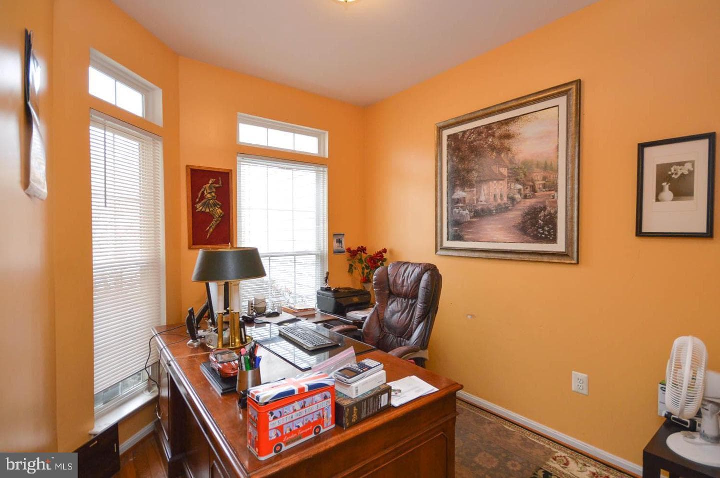 2040 Woodshade Court photo 2