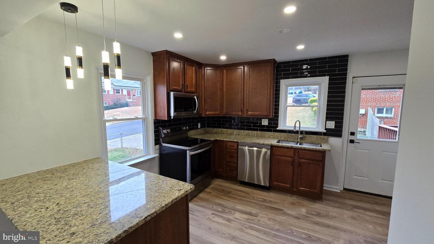6719 Kipling photo 11