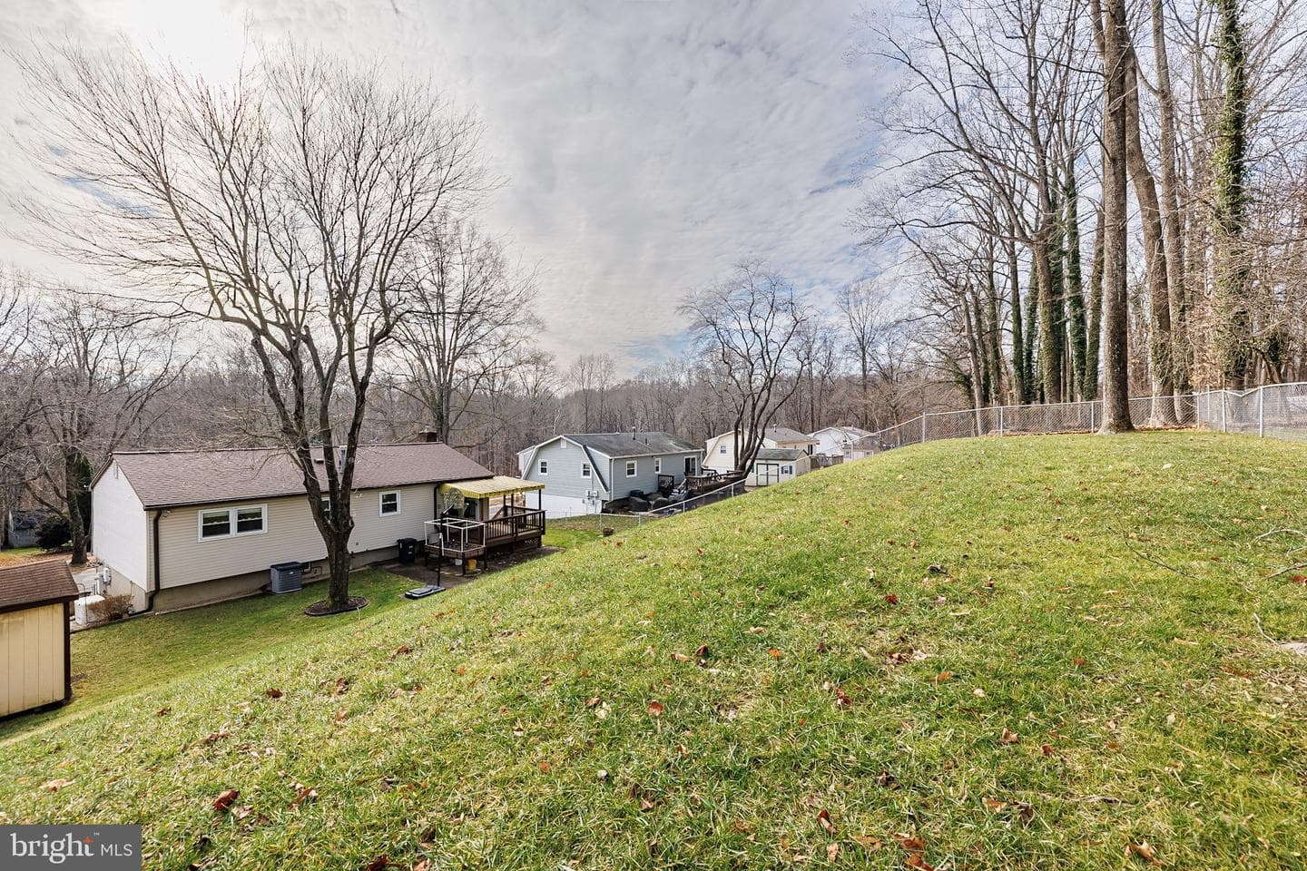 16706 Wardlow Road photo 5