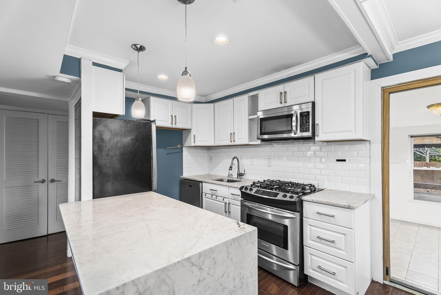 1804 Avalon Place photo 7