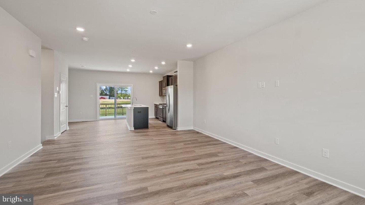7518 Silver Thread Way photo 11