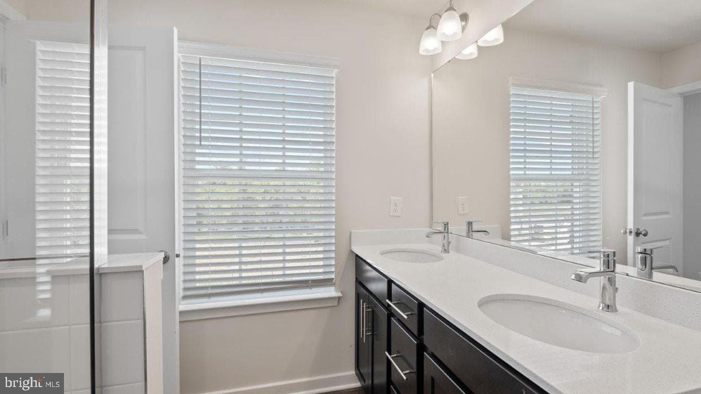 7518 Silver Thread Way photo 25
