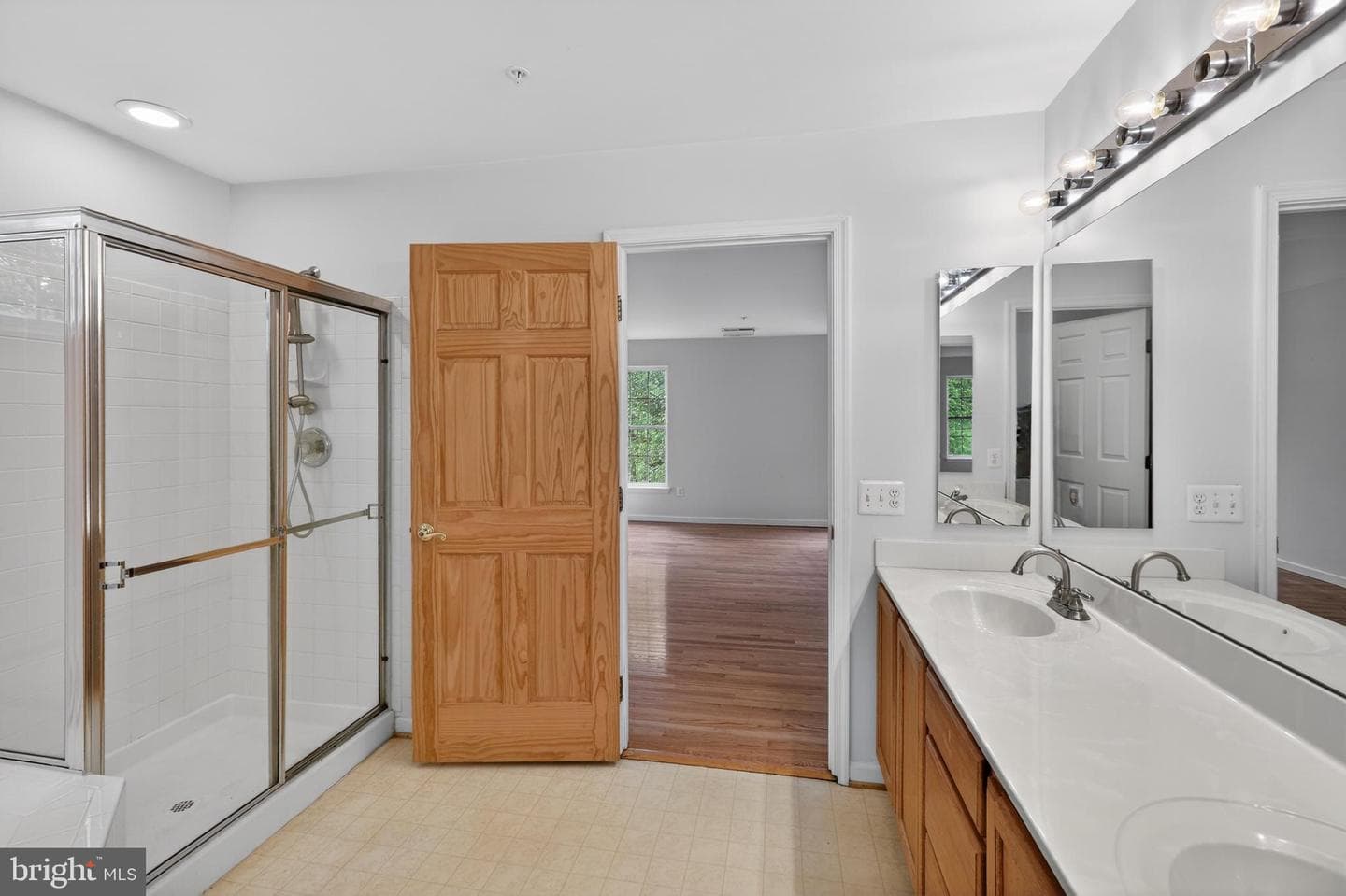 8508 Hillview Road photo 34