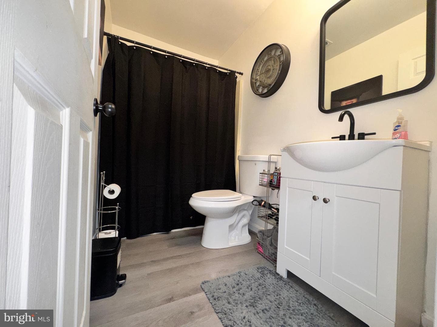 16400 Pointer Ridge Drive photo 18