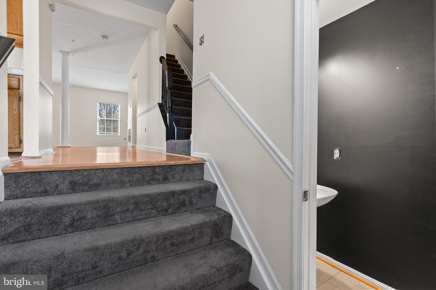 6207 Gothic Lane photo 10