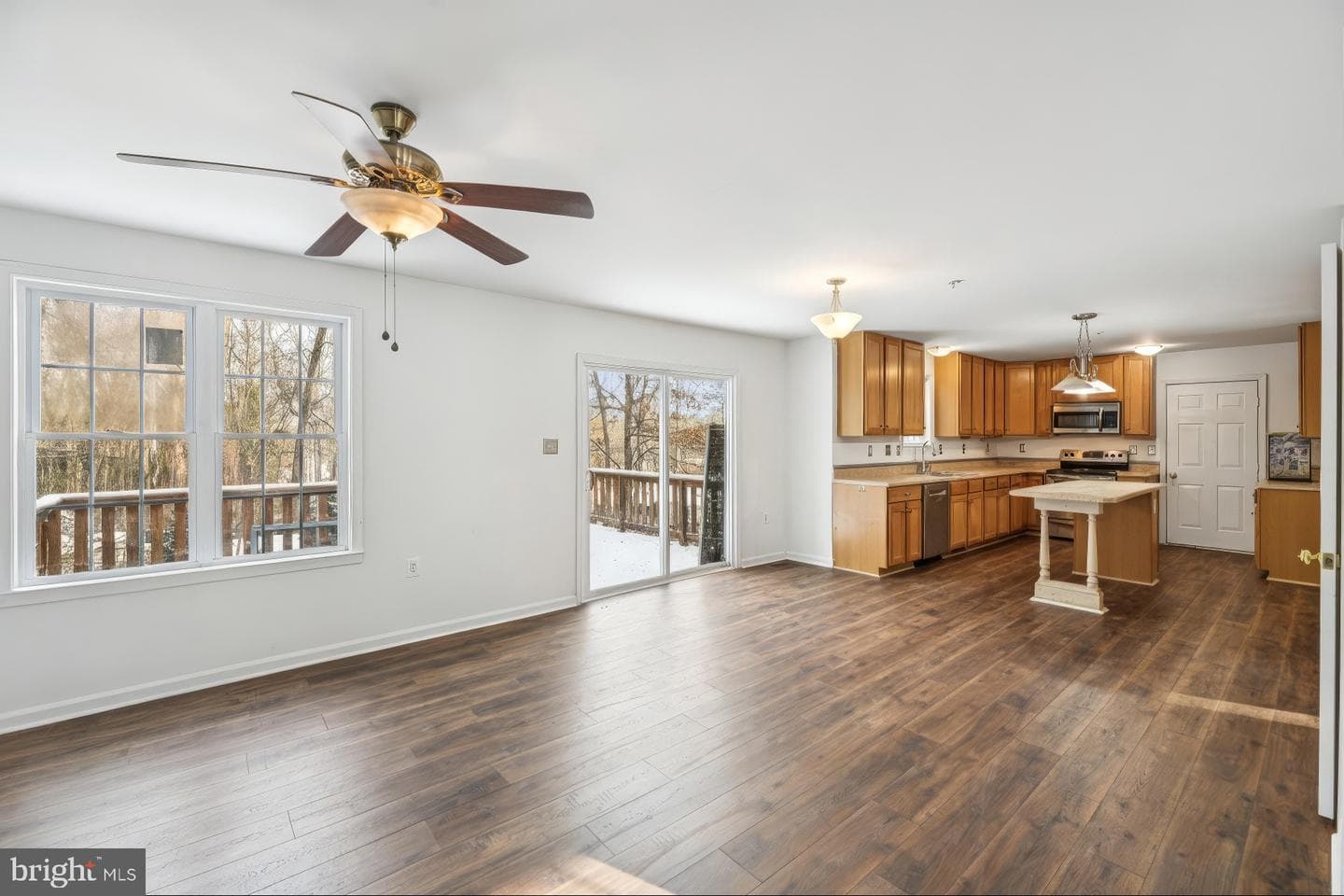205 Captain Brendt Drive photo 6